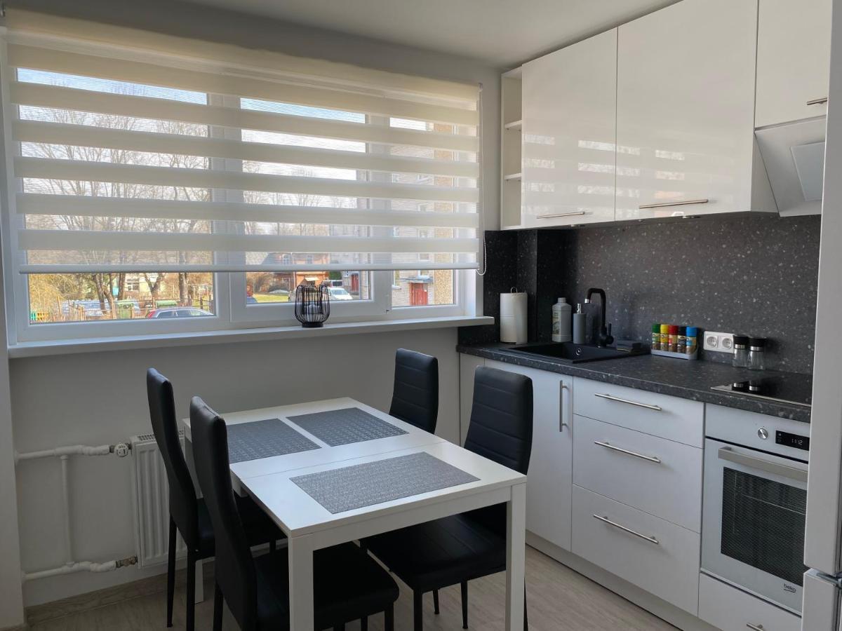 Centra Apartamenti Alūksne Esterno foto